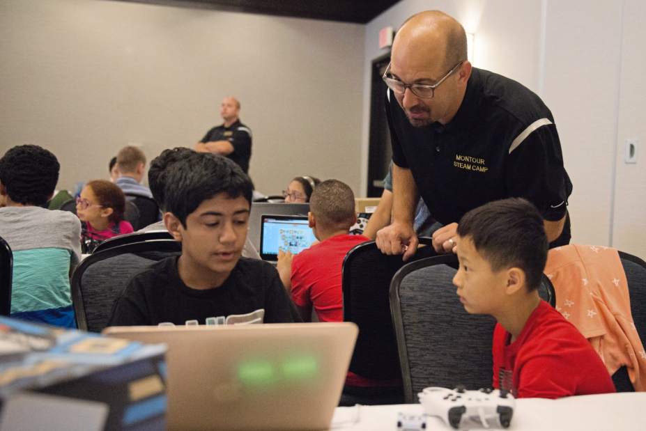 Montour Middle Schoolers to Learn AI with Calypso